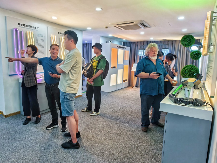 16872479631129671AEB.jpg 34.jpg